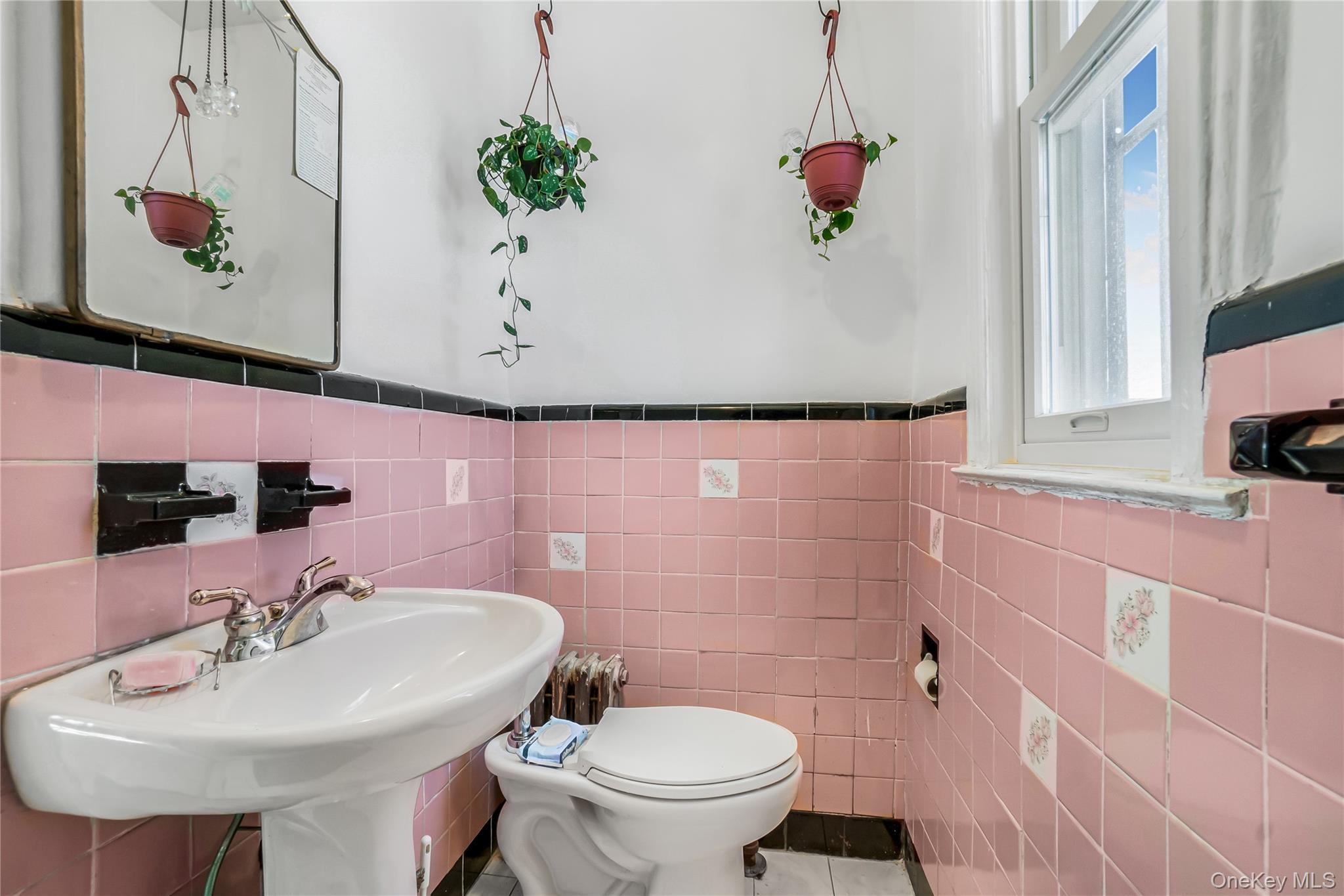 904 E 54th Street, Brooklyn, NY 11234