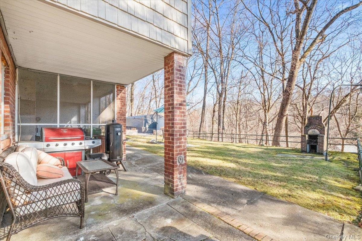 9 Crescent Hill Drive, Cortlandt Manor, NY 10567