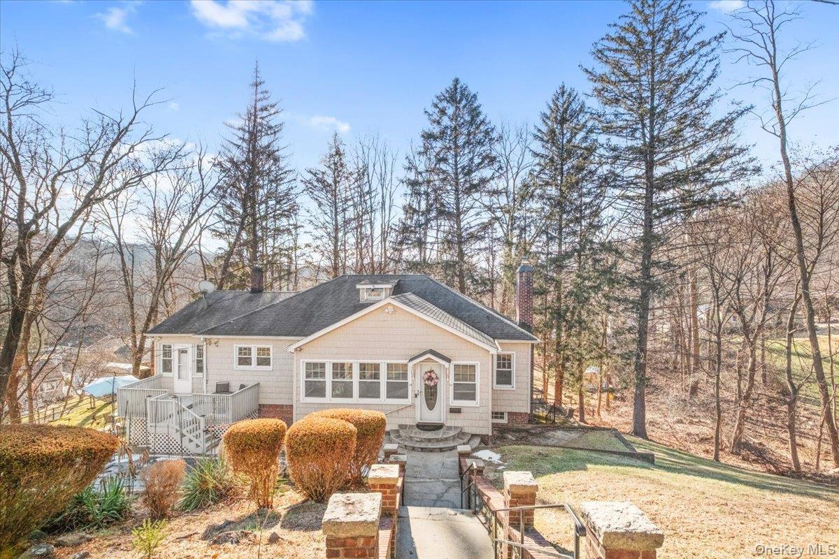 9 Crescent Hill Drive, Cortlandt Manor, NY 10567