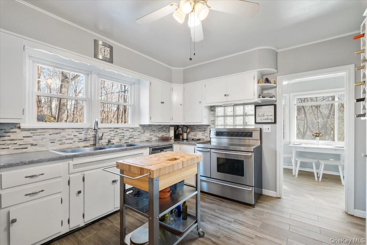 9 Crescent Hill Drive, Cortlandt Manor, NY 10567