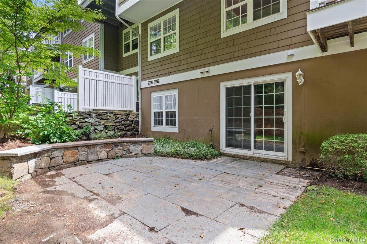 2 Winterberry Lane, Briarcliff Manor, NY 10510