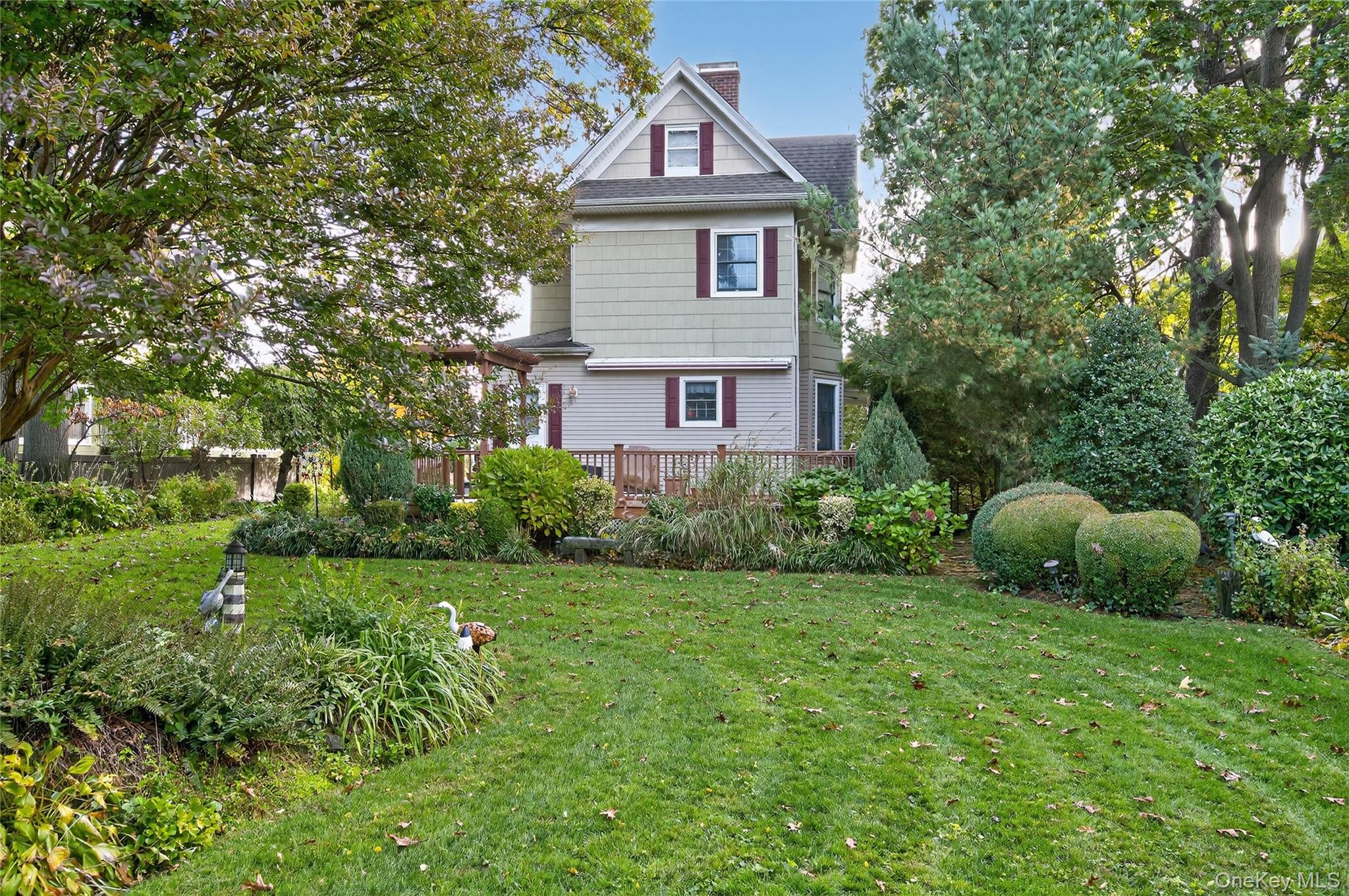 104 Windsor Avenue, Rockville Centre, NY 11570