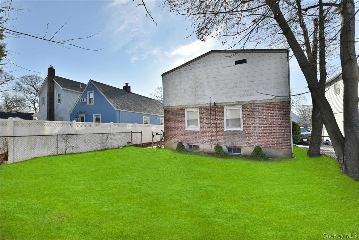 529 Stratford Road, South Hempstead, NY 11550