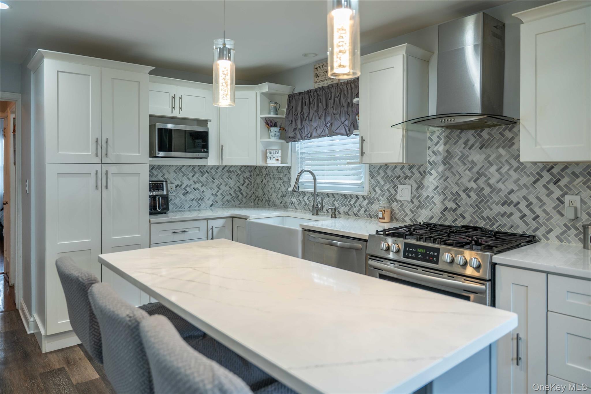 202 Emerson Place, Valley Stream, NY 11580