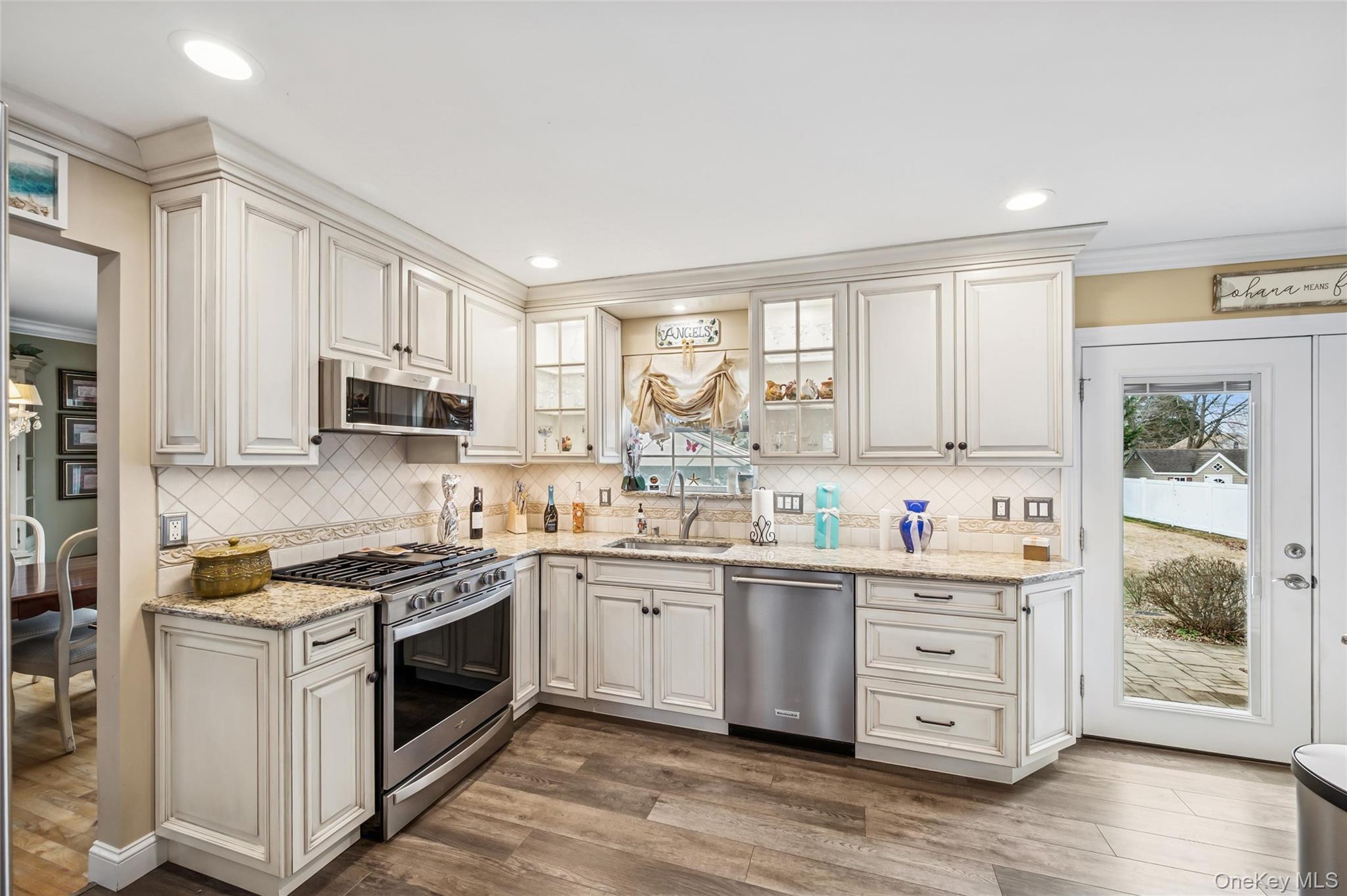 80 Fairview Avenue, Islip Terrace, NY 11752