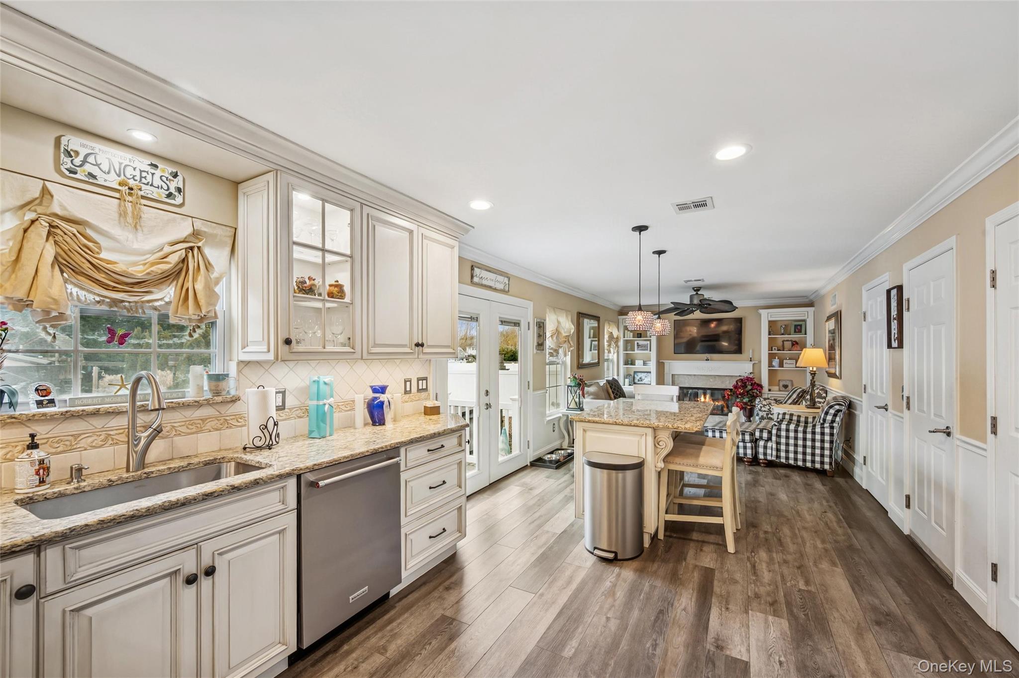 80 Fairview Avenue, Islip Terrace, NY 11752