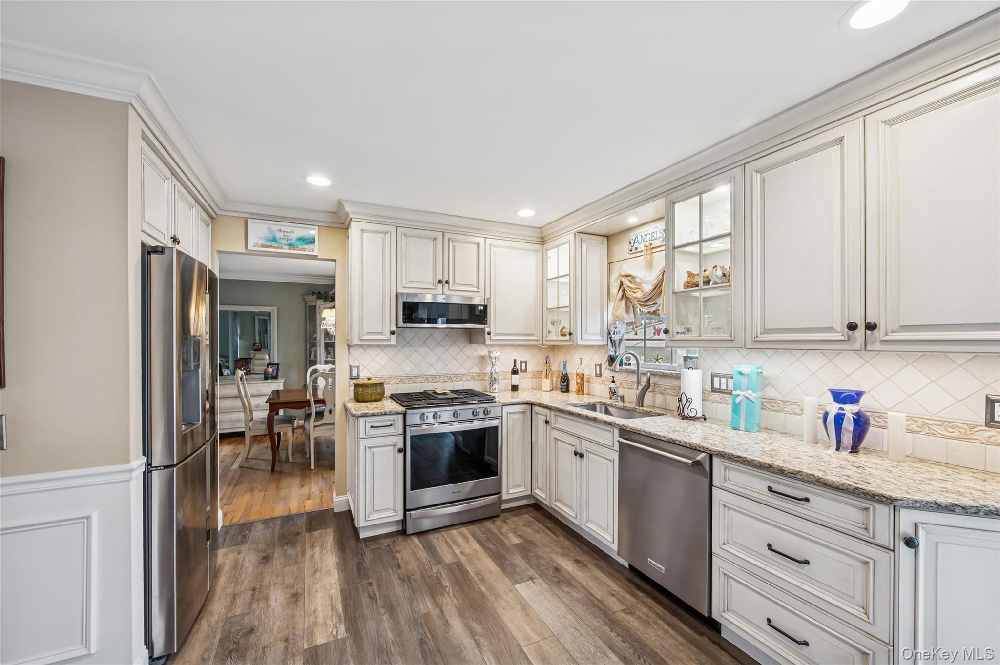 80 Fairview Avenue, Islip Terrace, NY 11752