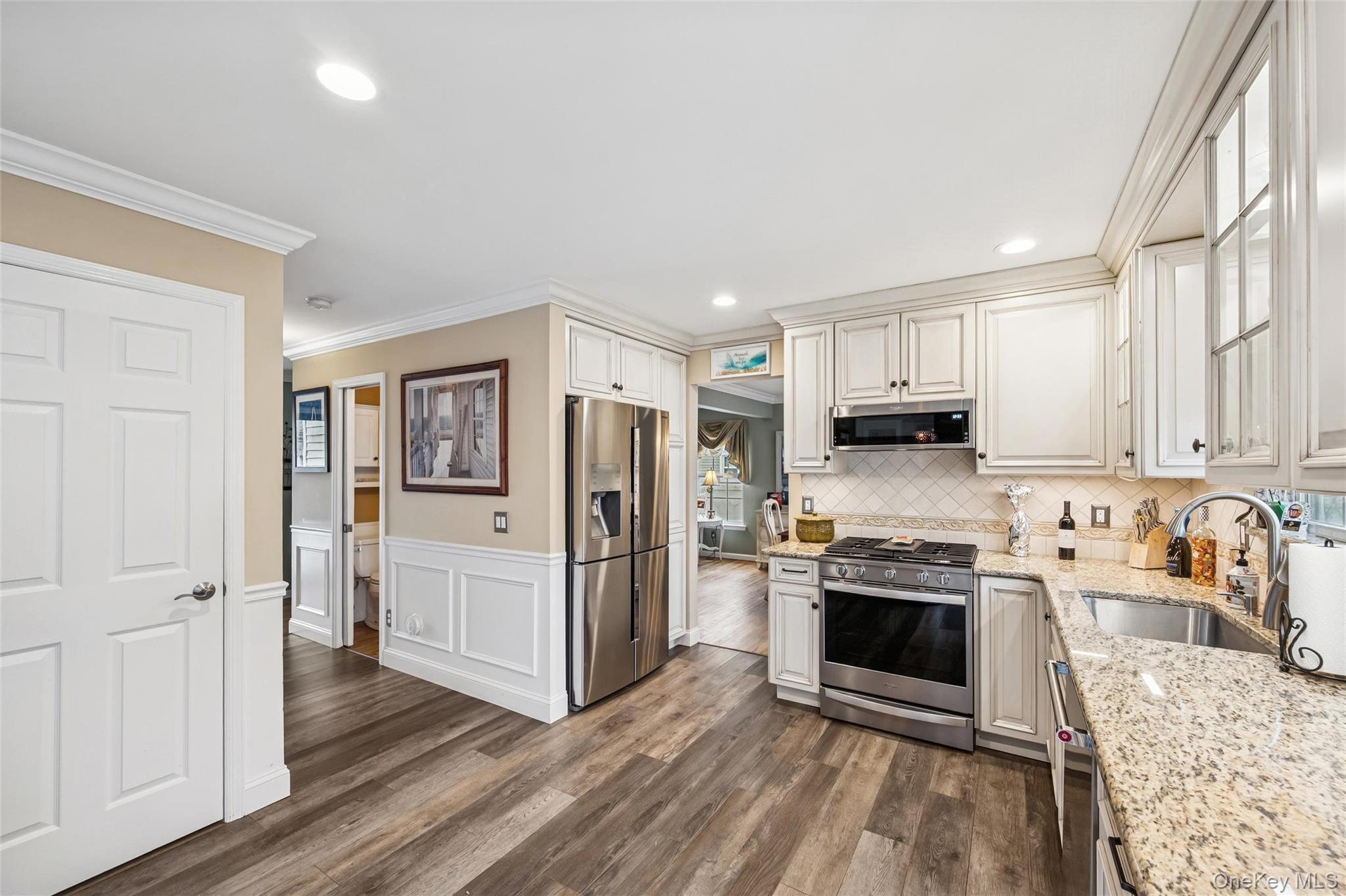 80 Fairview Avenue, Islip Terrace, NY 11752