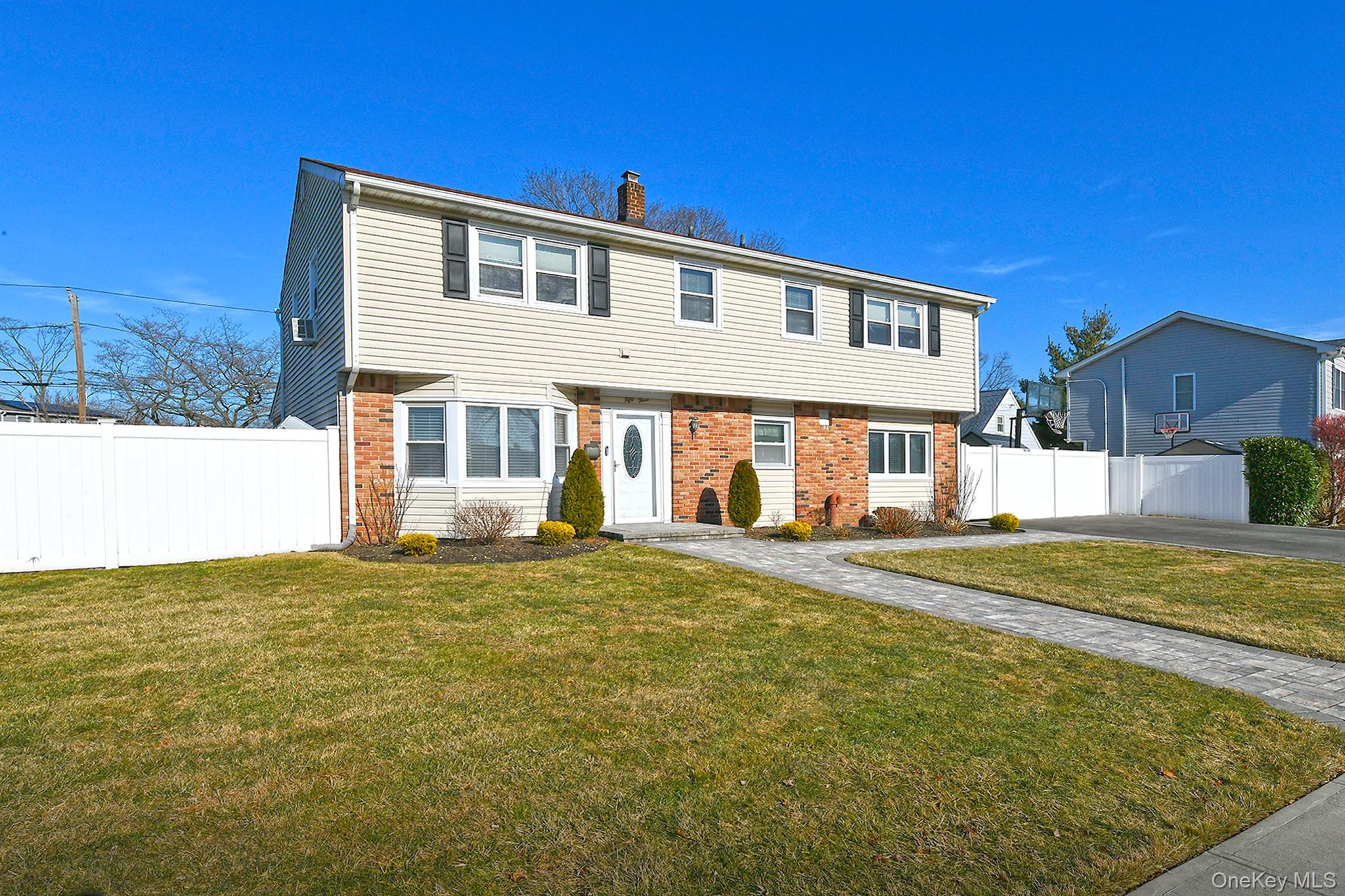 53 Clay Lane, Levittown, NY 11756