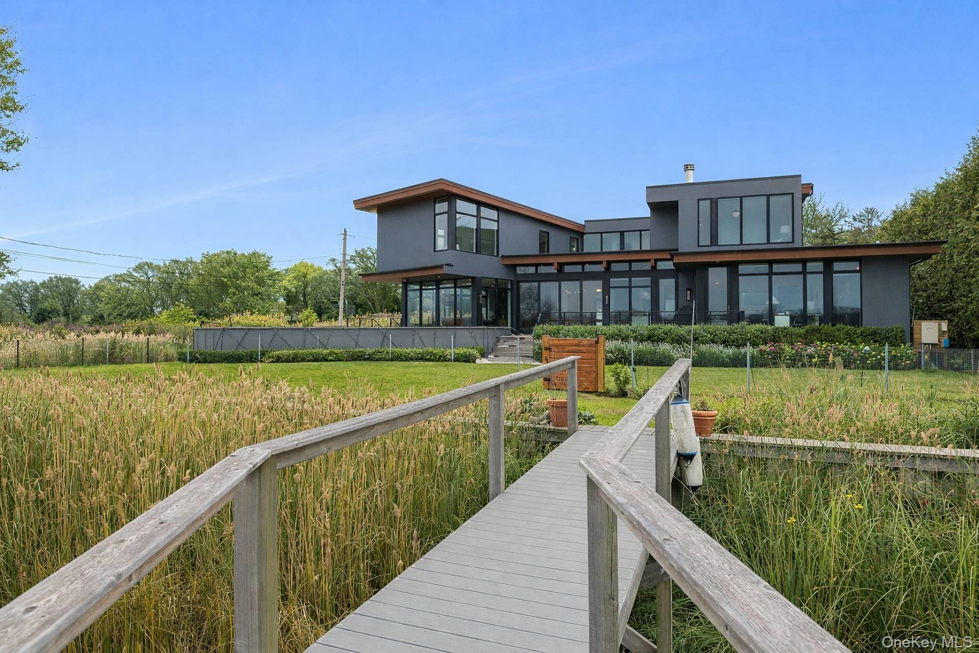 61 Harbor Drive, Sag Harbor, NY 11963