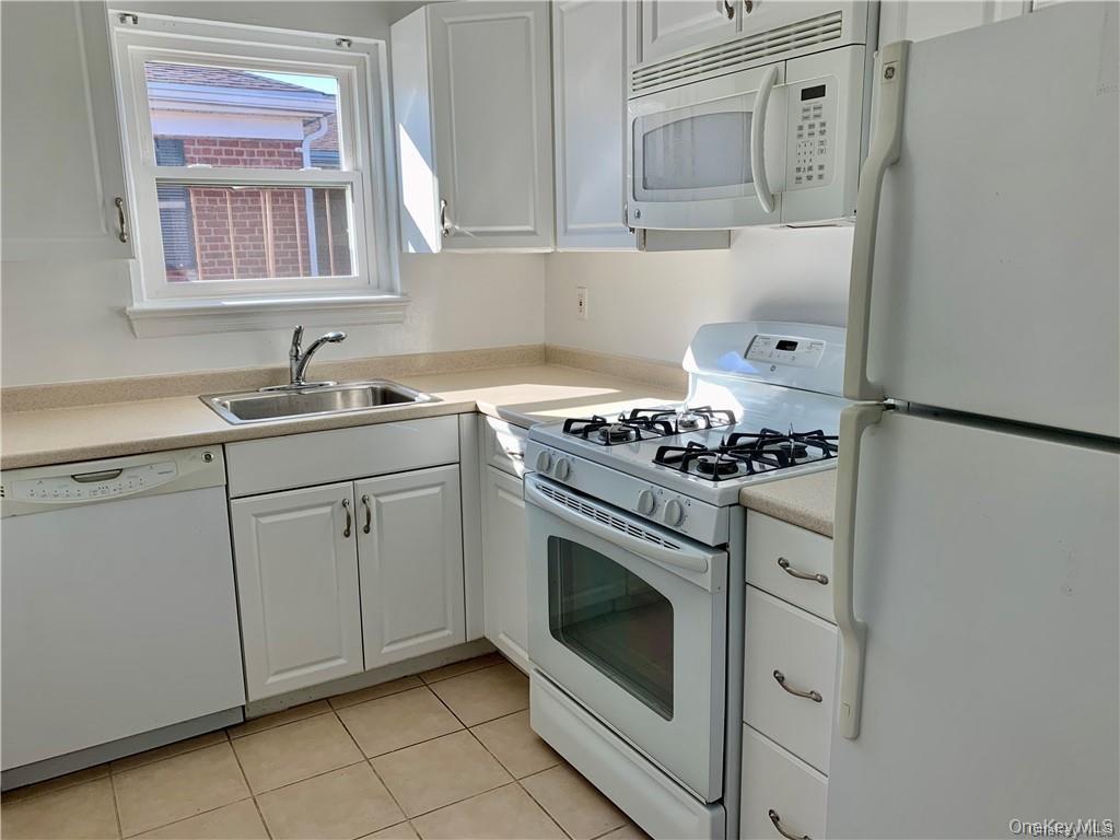 1833 Palmer Avenue # 3E, Larchmont, NY 10538