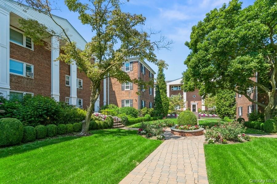 1833 Palmer Avenue # 3E, Larchmont, NY 10538