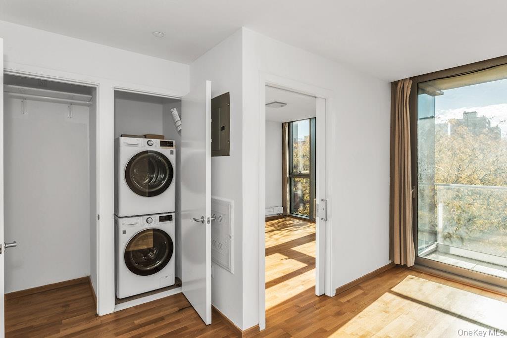 2309 Broadway, Astoria, NY 11106