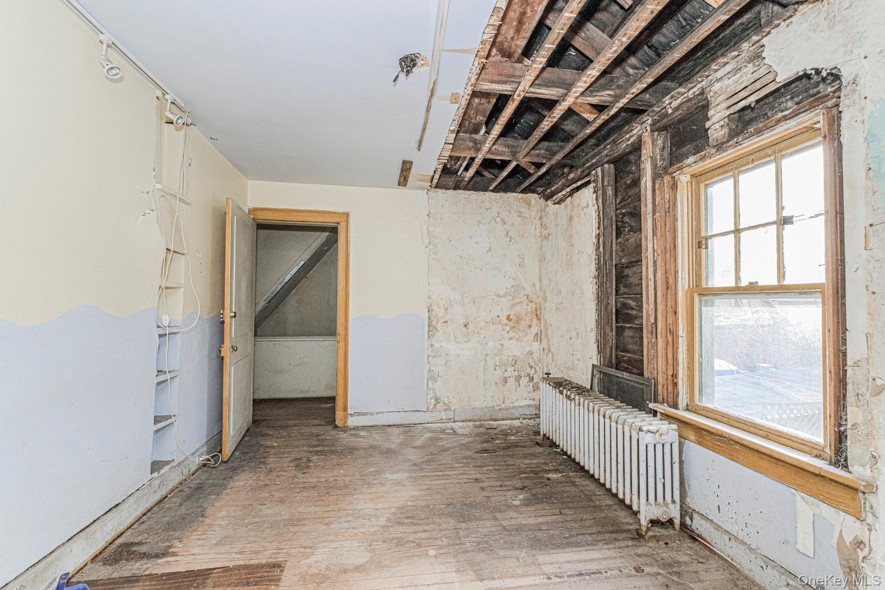 102 wright Street, Staten Island, NY 10304