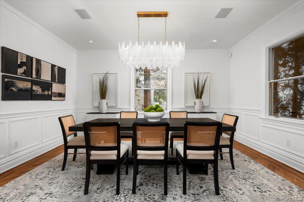 31 Howell Avenue, Larchmont, NY 10538