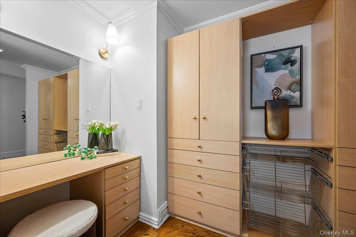 31 Howell Avenue, Larchmont, NY 10538