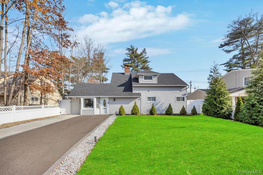 111 Blacksmith Road E, Levittown, NY 11756