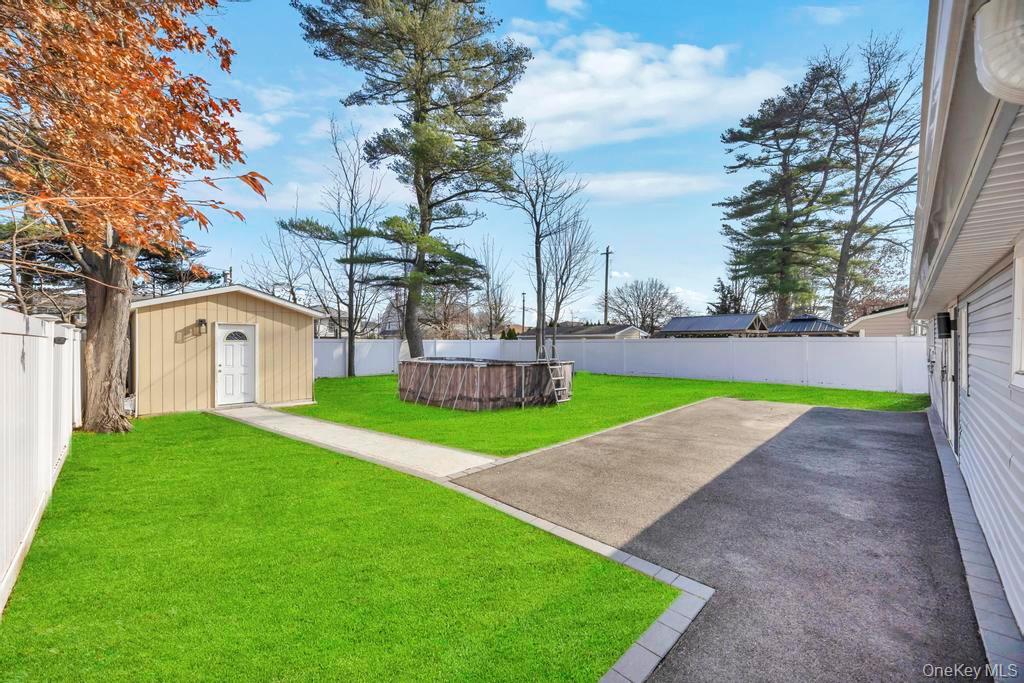 111 Blacksmith Road E, Levittown, NY 11756