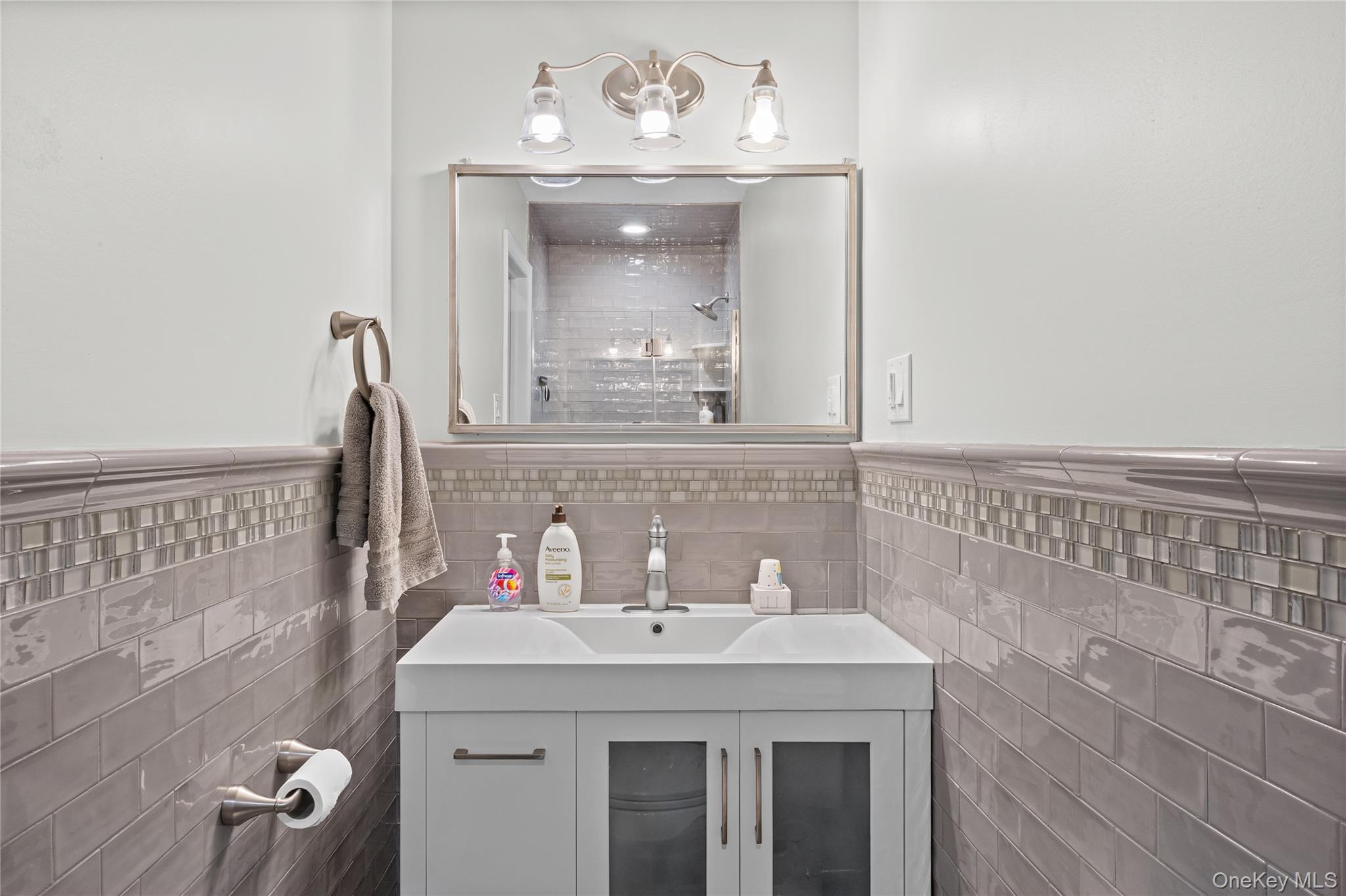 31 Country Lane Drive, Kings Park, NY 11754