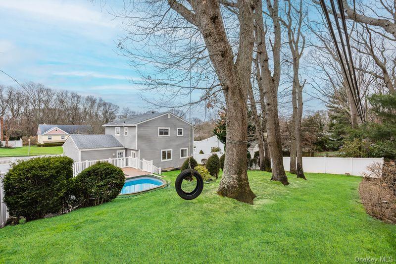 31 Country Lane Drive, Kings Park, NY 11754