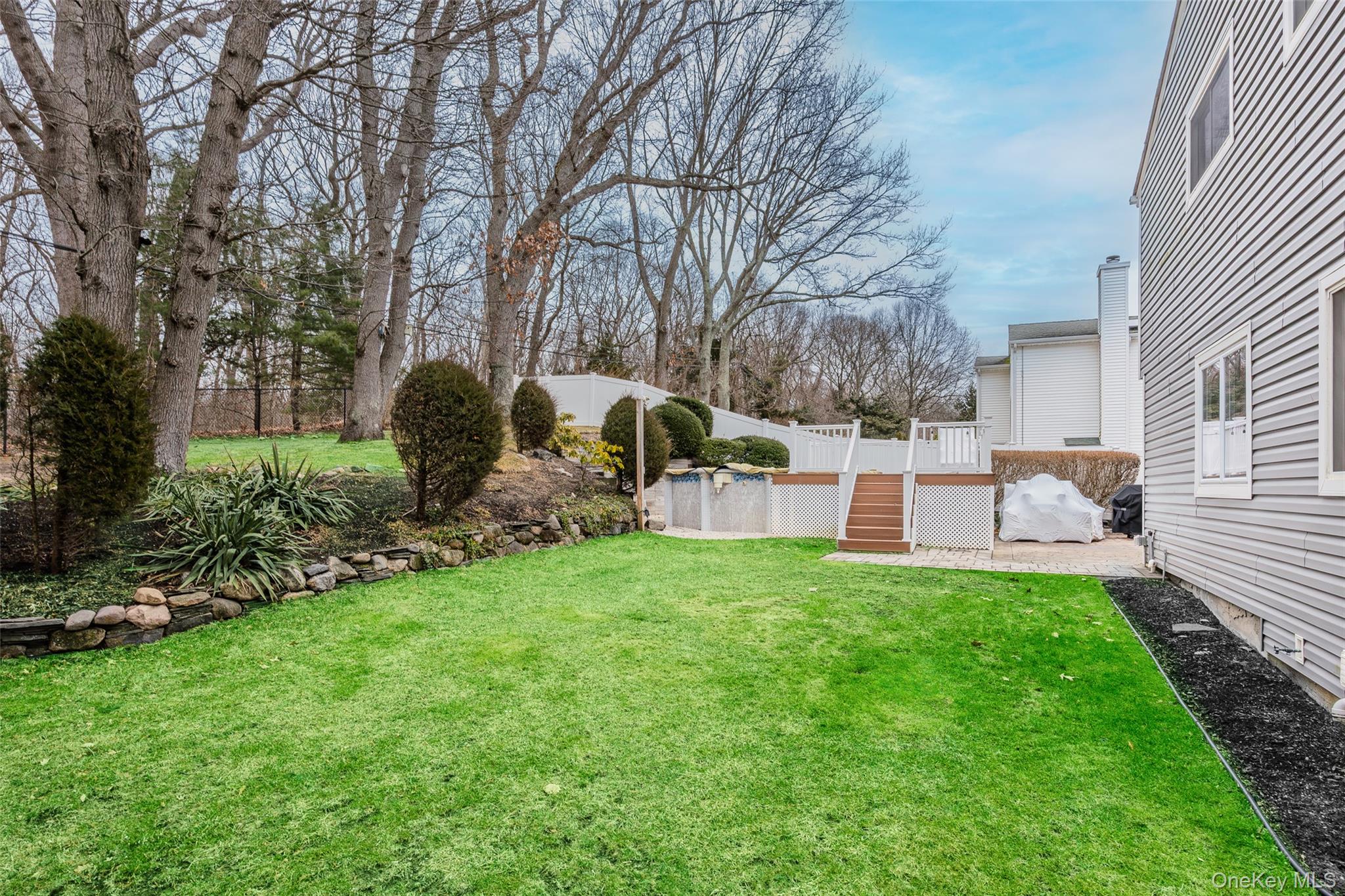 31 Country Lane Drive, Kings Park, NY 11754