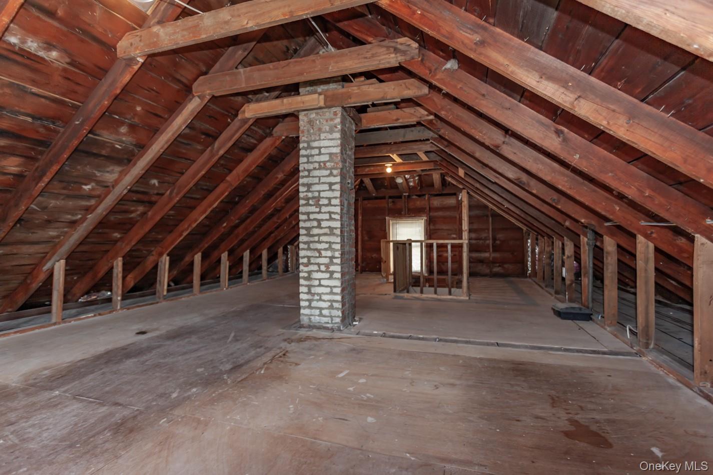 89 Smith Street, Poughkeepsie, NY 12601