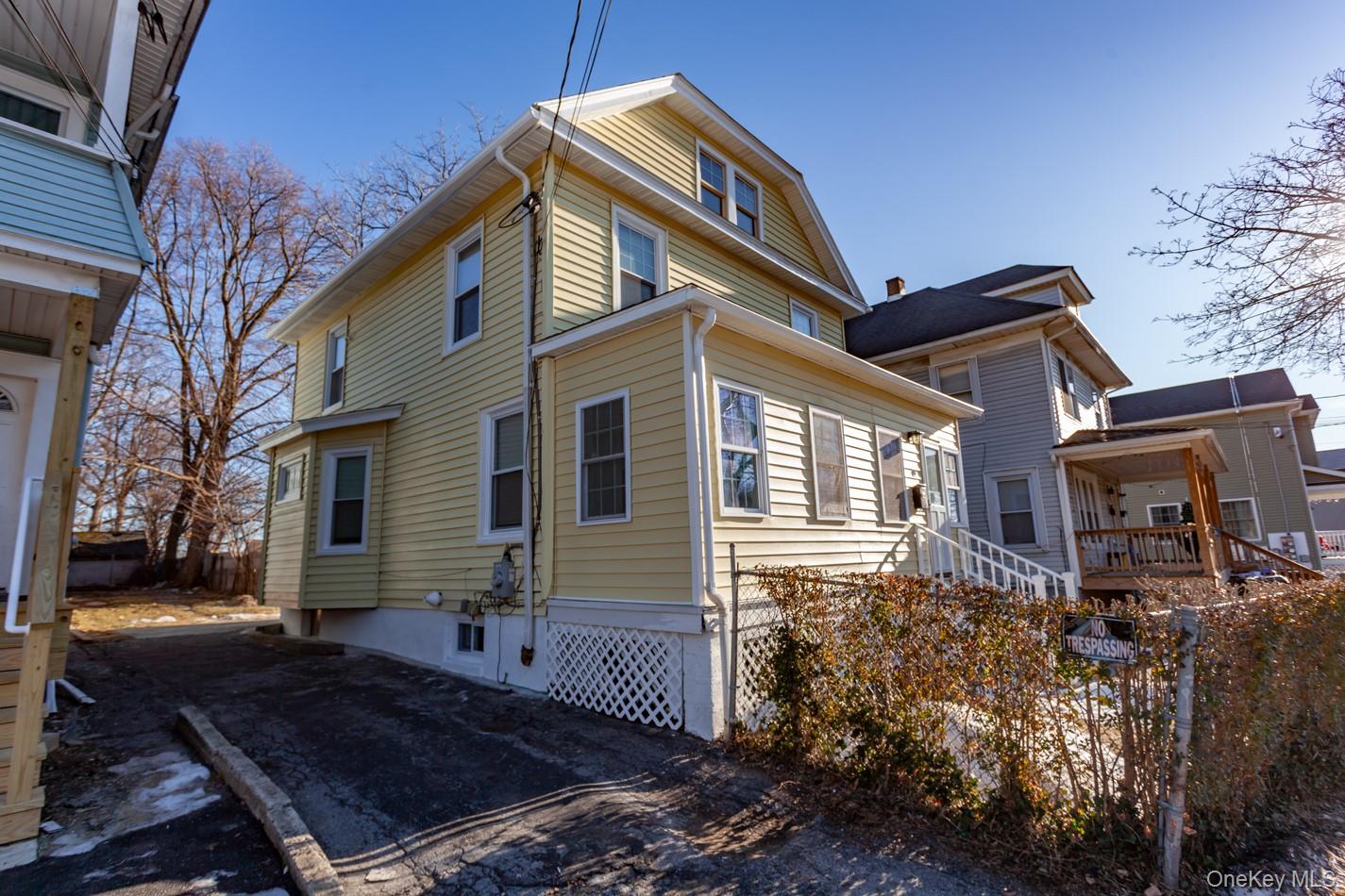 89 Smith Street, Poughkeepsie, NY 12601