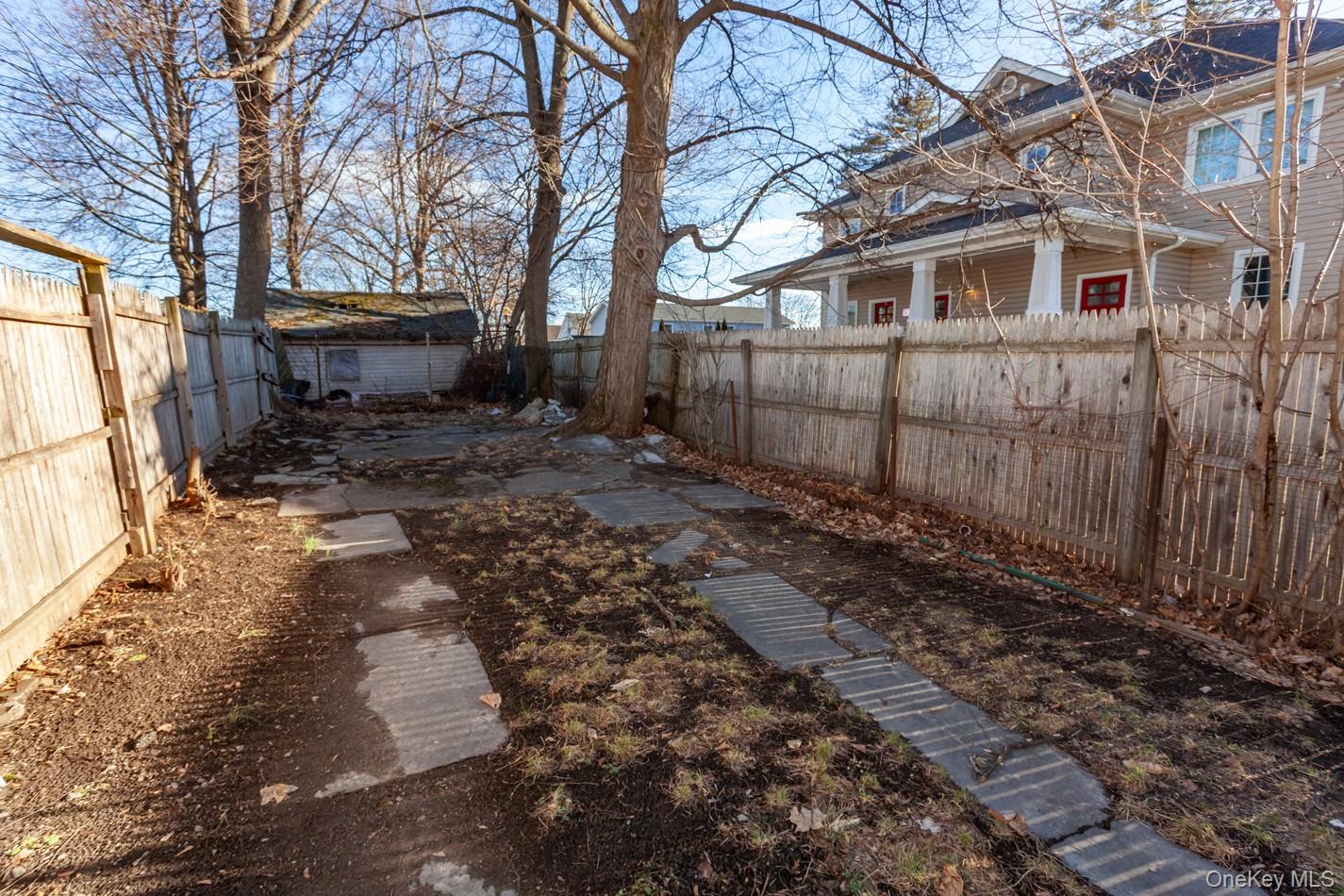 89 Smith Street, Poughkeepsie, NY 12601