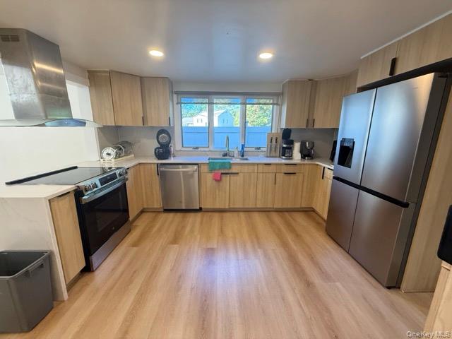 28 Floral Avenue, Bethpage, NY 11714