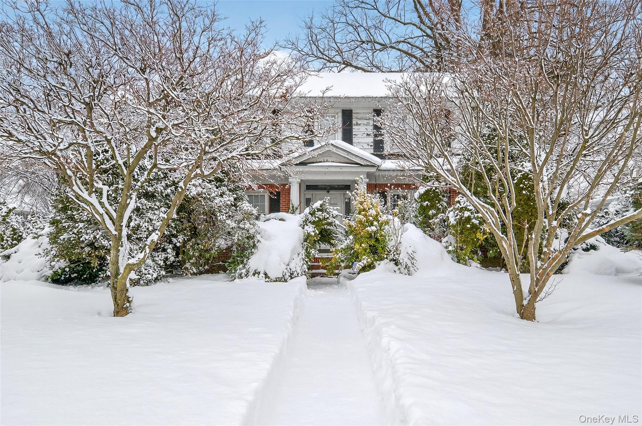 225 Nassau Boulevard, Garden City, NY 11530