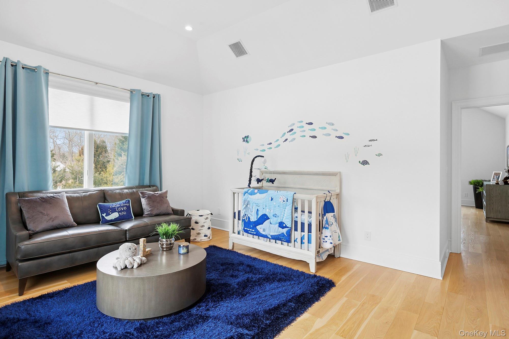 4 Heatherwood Lane, Quogue, NY 11959