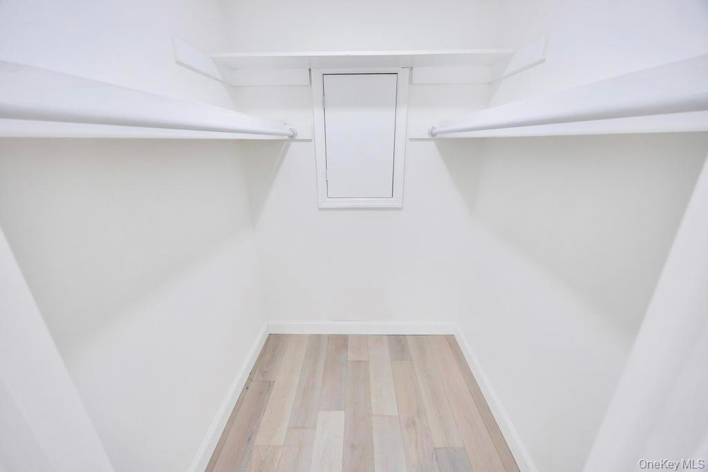 7 Suzanne Lane, Bethpage, NY 11714