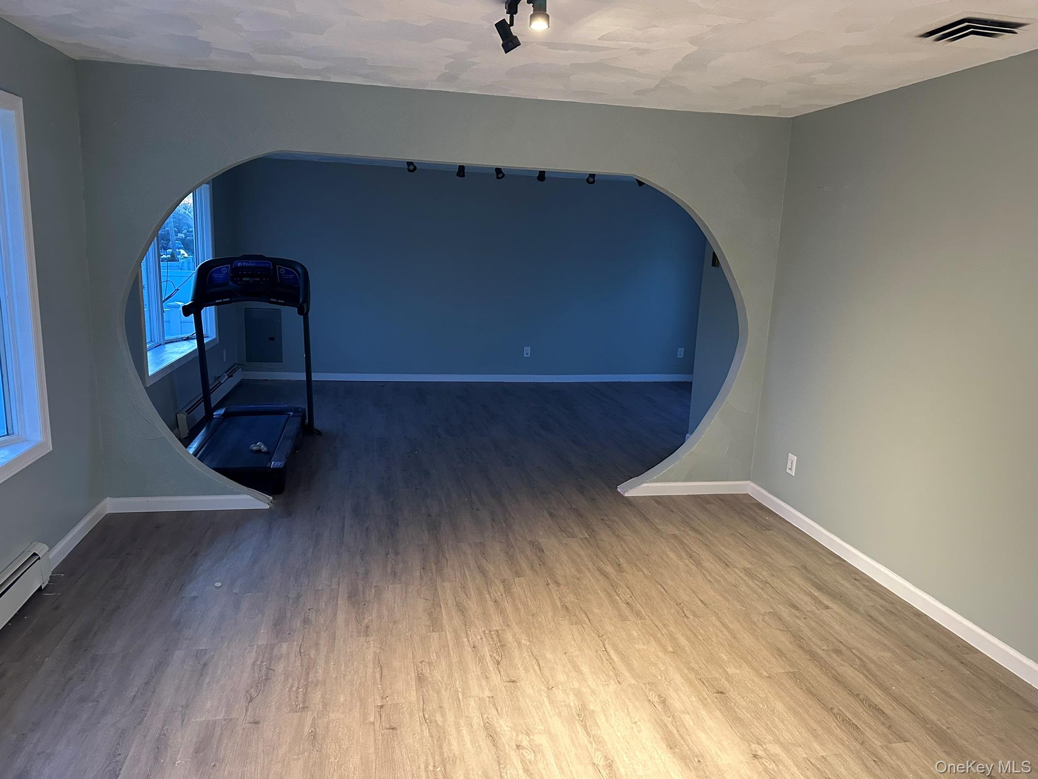 136 Cary Place, Freeport, NY 11520