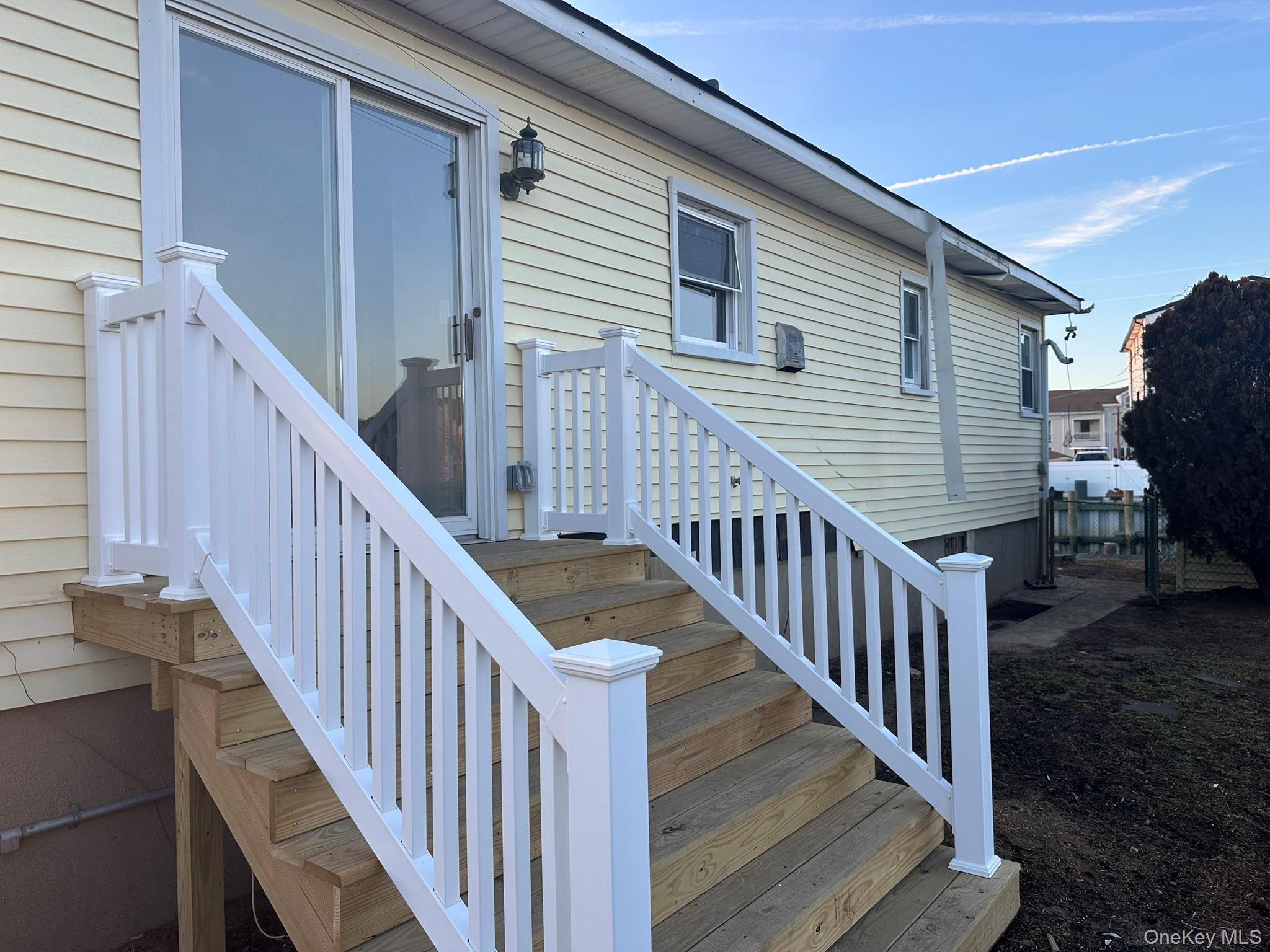 136 Cary Place, Freeport, NY 11520