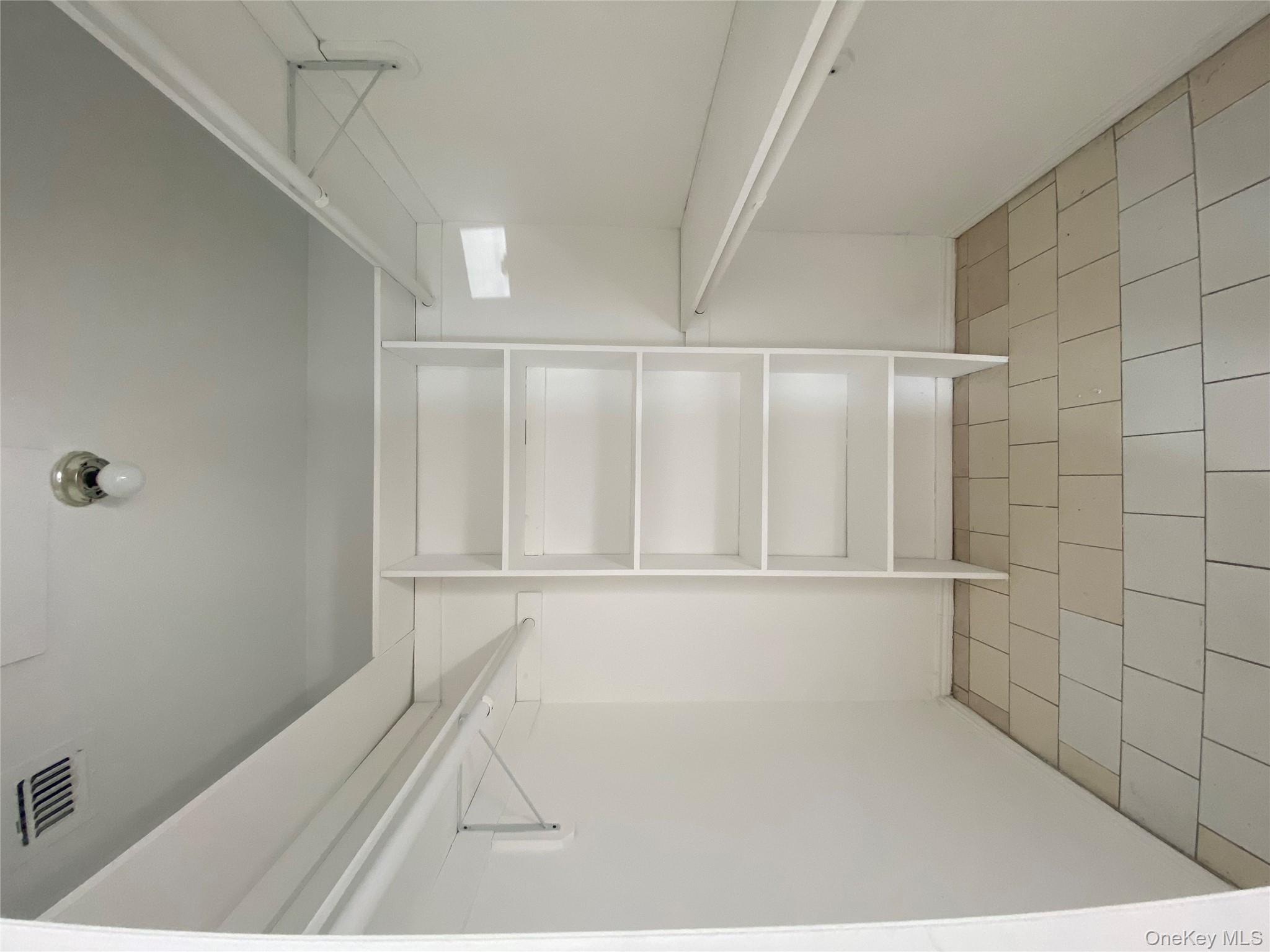 355 Bayville Avenue # 8, Bayville, NY 11709