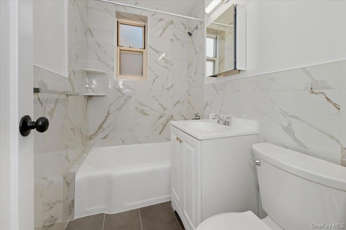 5645 Netherland Avenue # 2F, Bronx, NY 10471