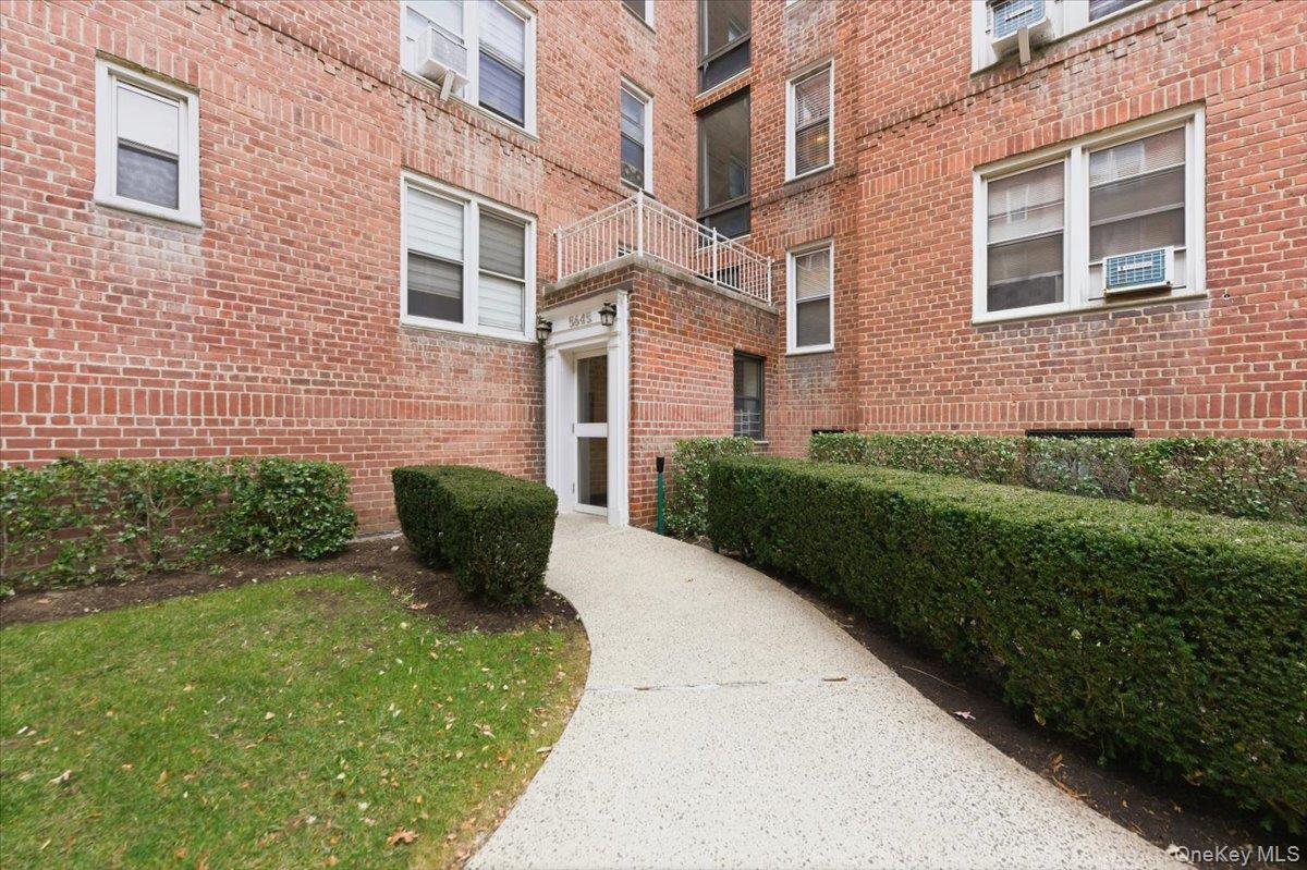 5645 Netherland Avenue # 2F, Bronx, NY 10471
