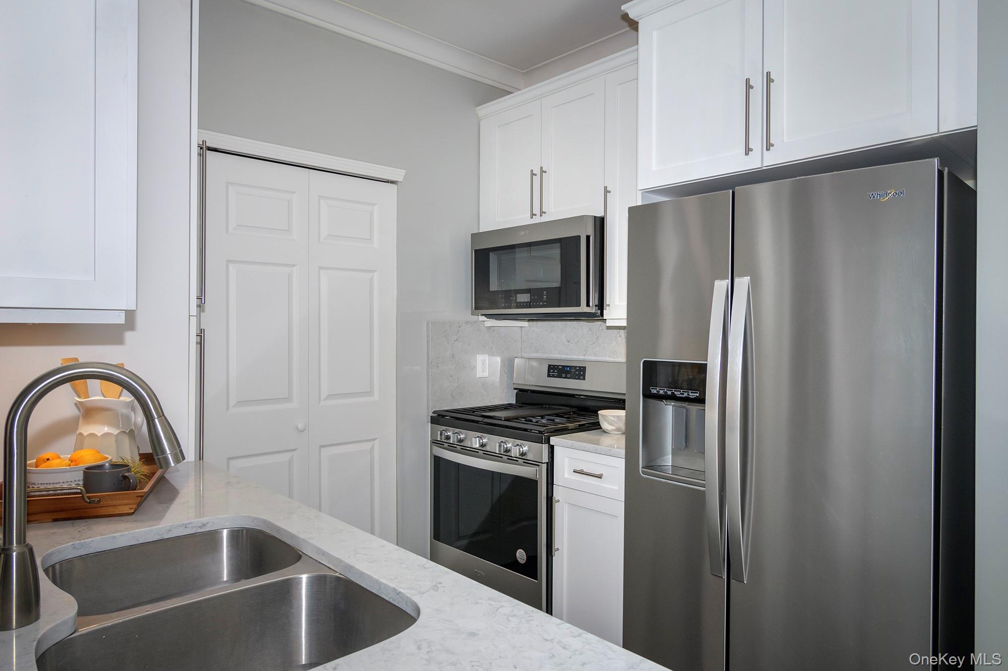 422 Charles Pond Drive # 422, Coram, NY 11727