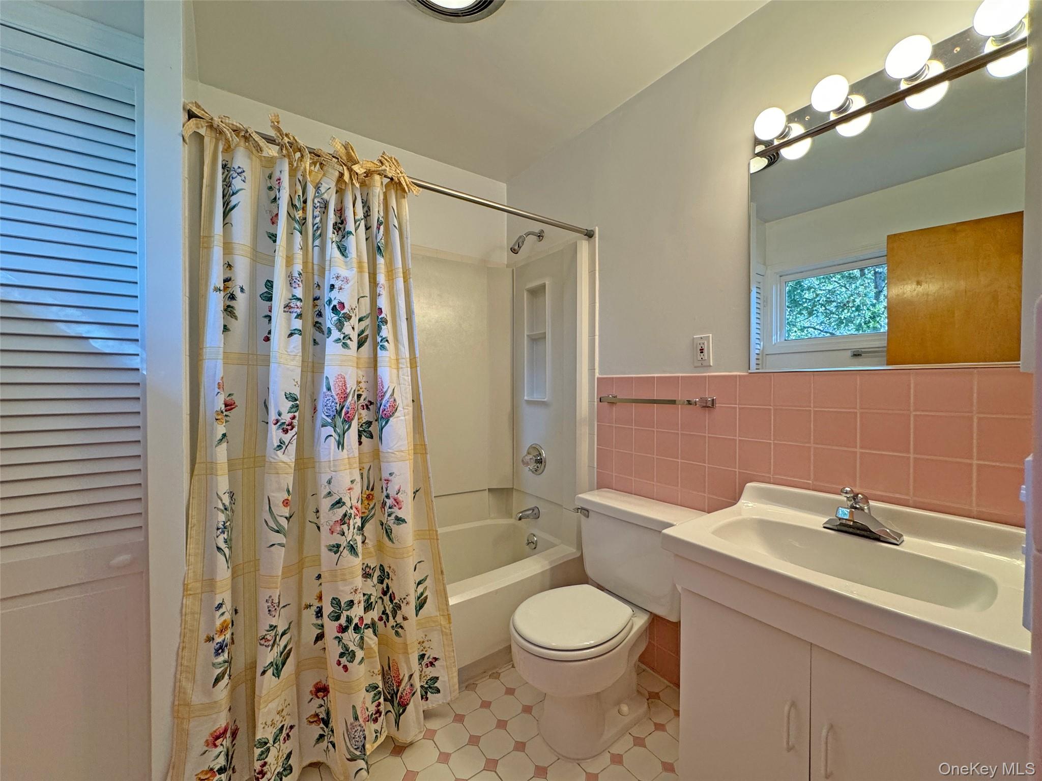 461 Pinebrook Boulevard, New Rochelle, NY 10804