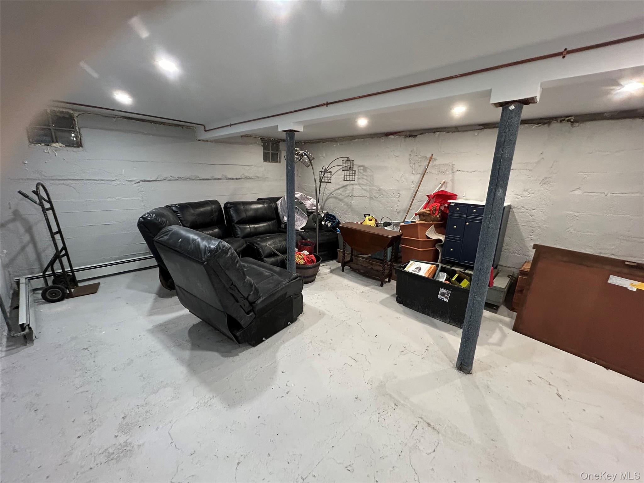 19 Pine Lane, Bayville, NY 11709