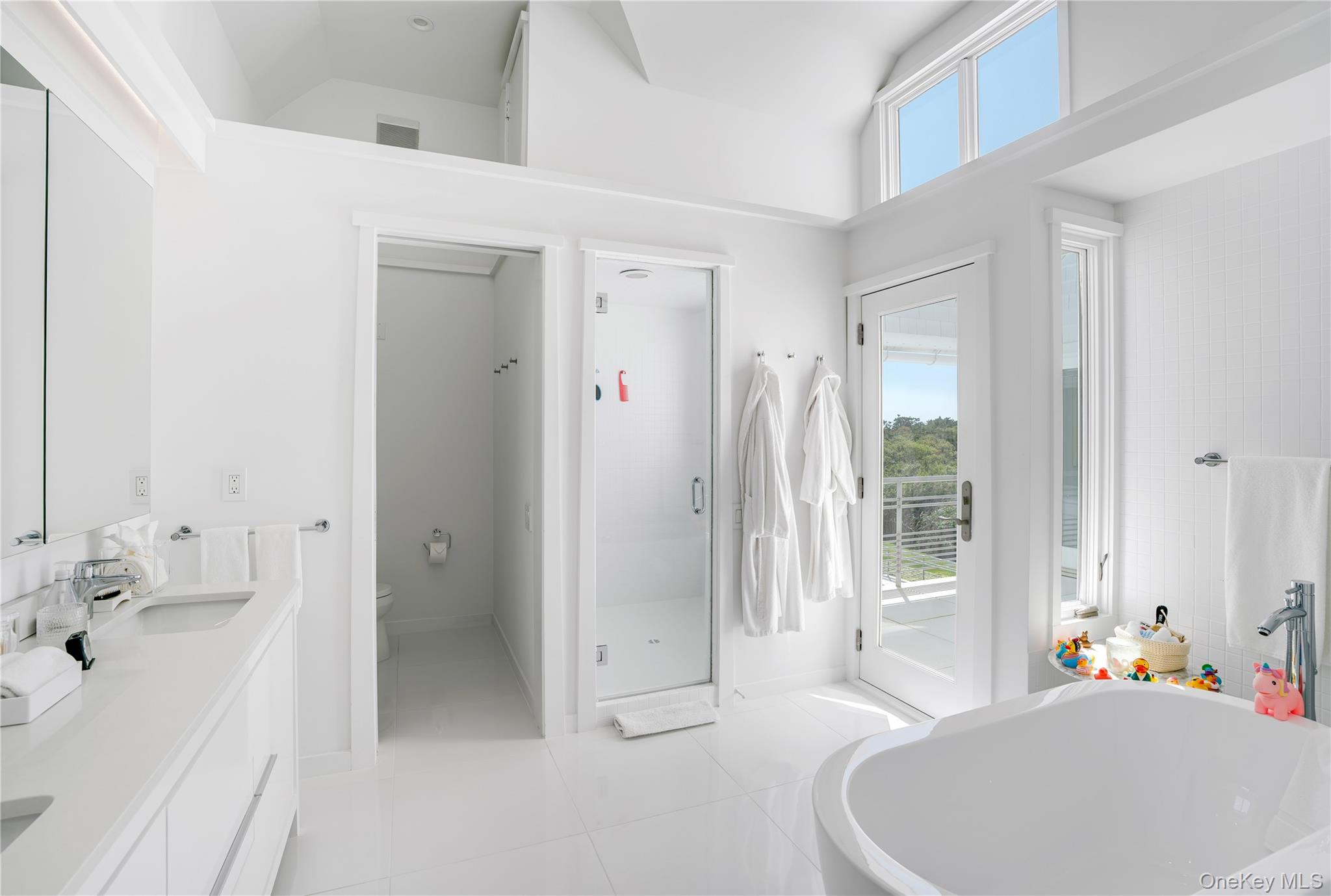 64 W End Road, East Hampton, NY 11937