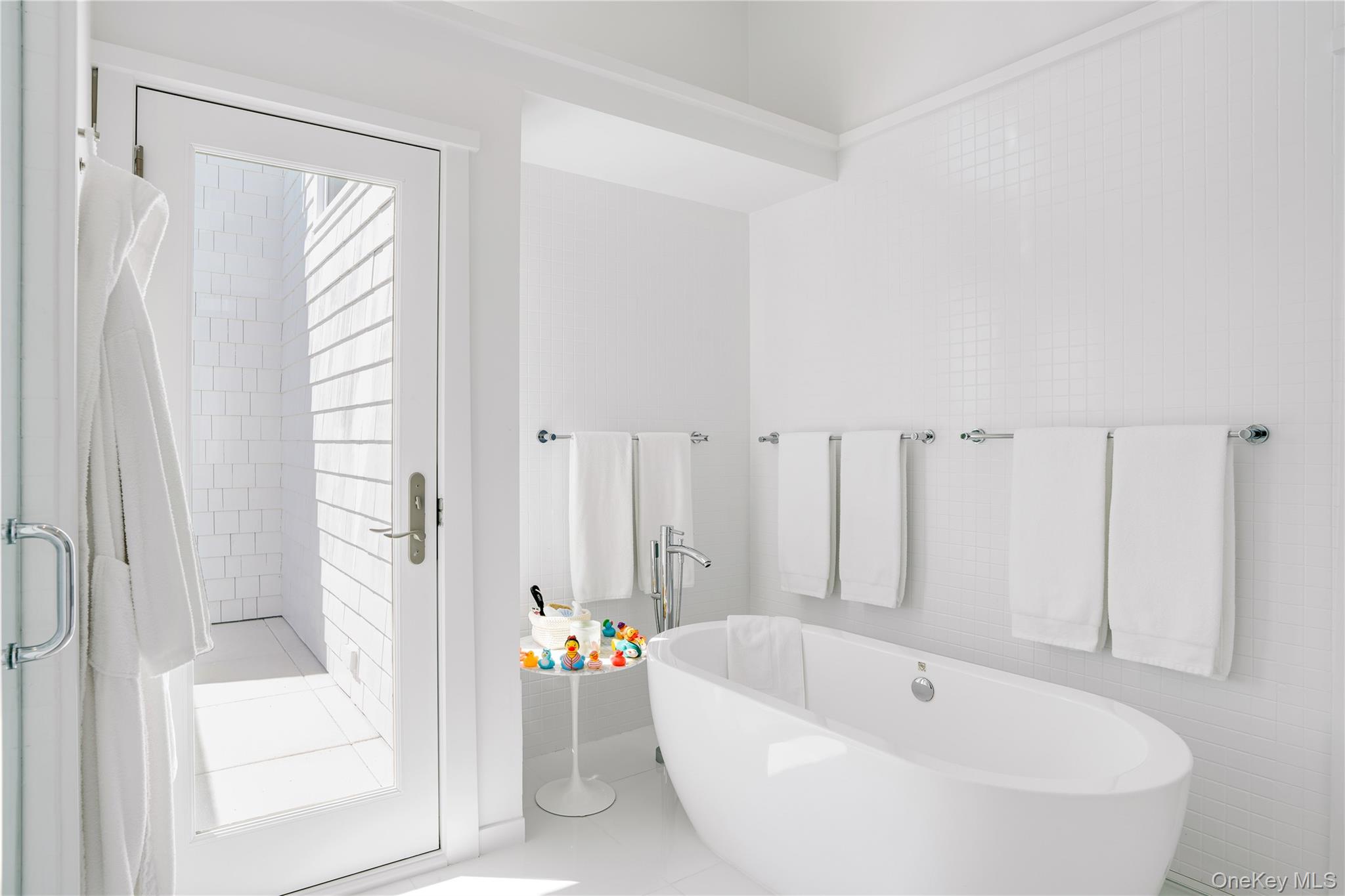 64 W End Road, East Hampton, NY 11937