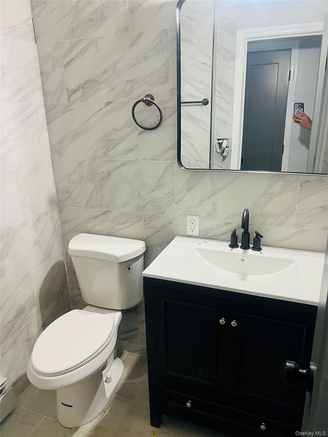 86 Nichols Avenue, Brooklyn, NY 11208