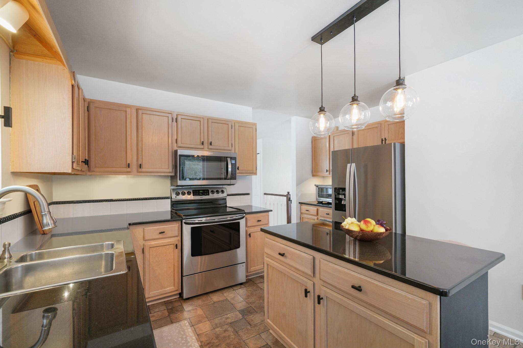 2 Perry Street, Cortlandt Manor, NY 10567