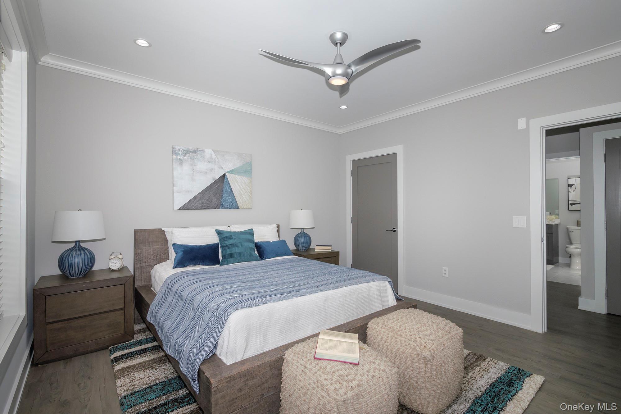 75 Circle Drive # 90-306, Central Islip, NY 11722