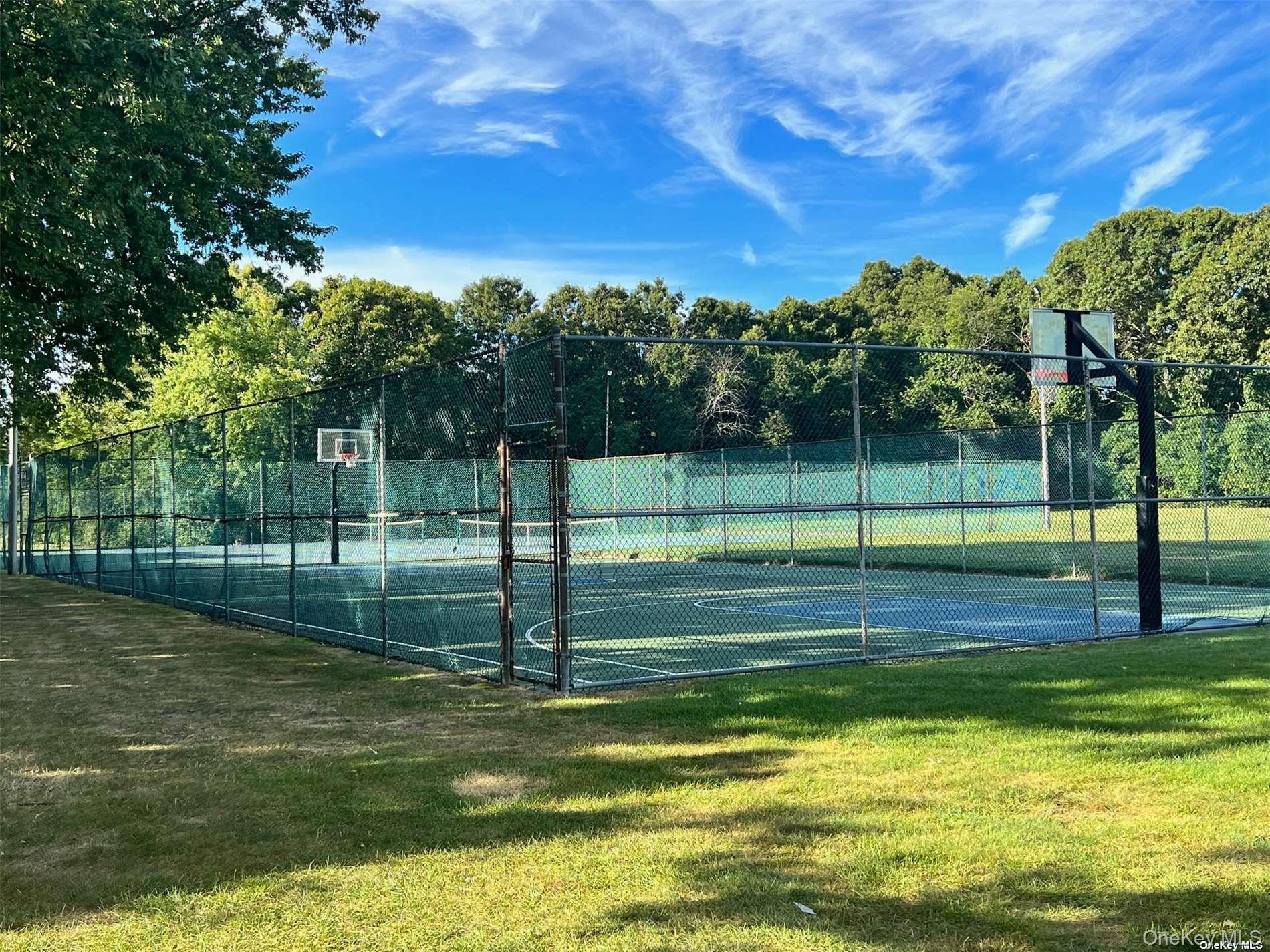 21 Sierra # 21, Coram, NY 11727