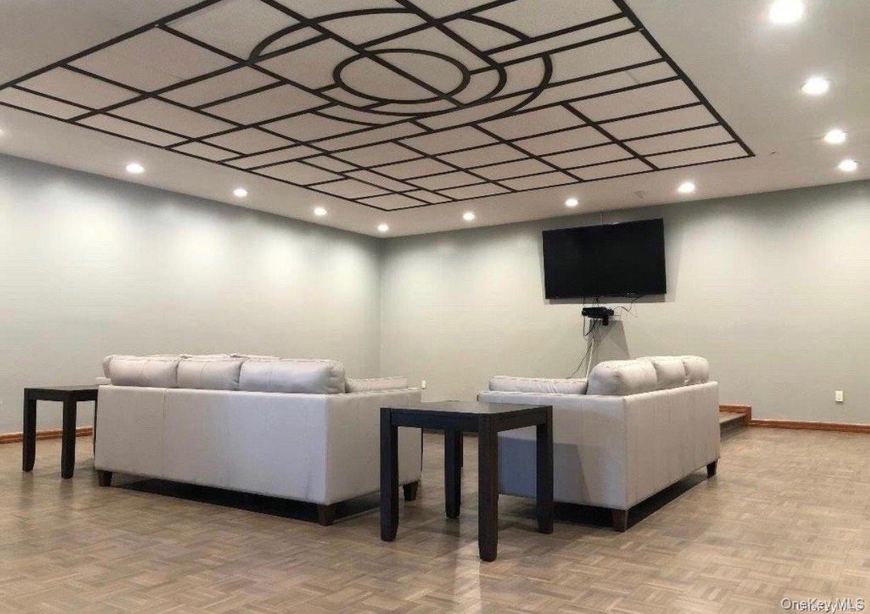 21 Sierra # 21, Coram, NY 11727