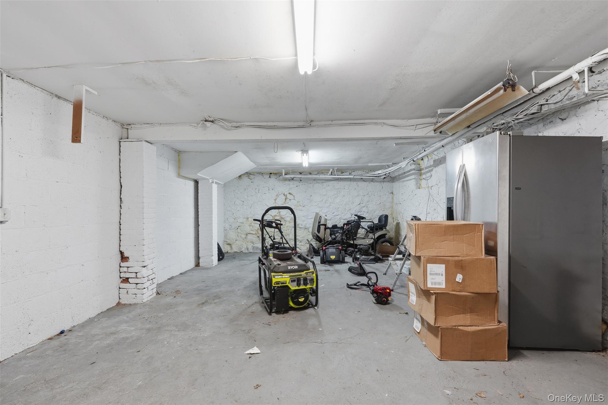 11 Oakdale Manor, Suffern, NY 10901