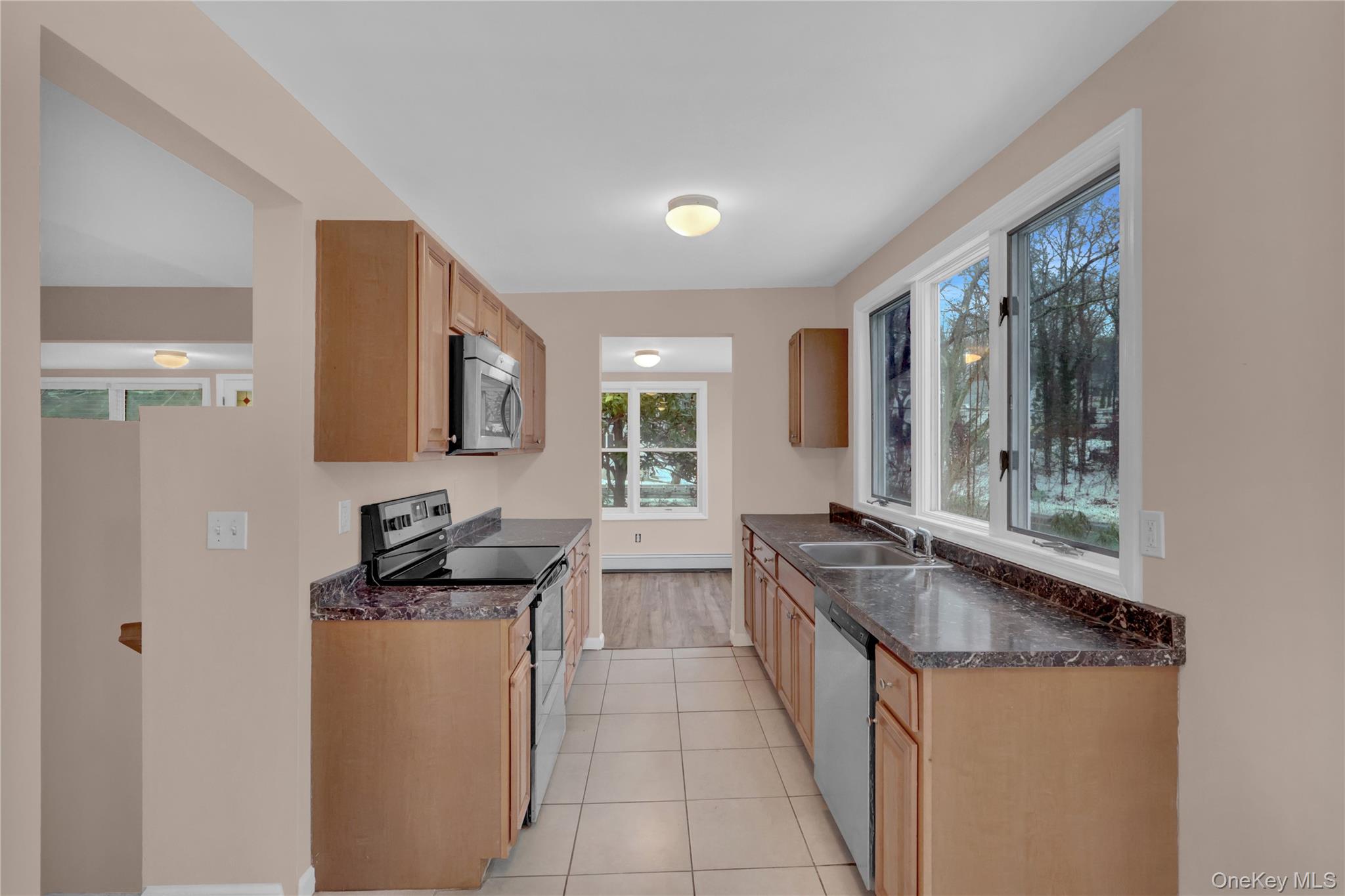 11 Island Road, Sound Beach, NY 11789