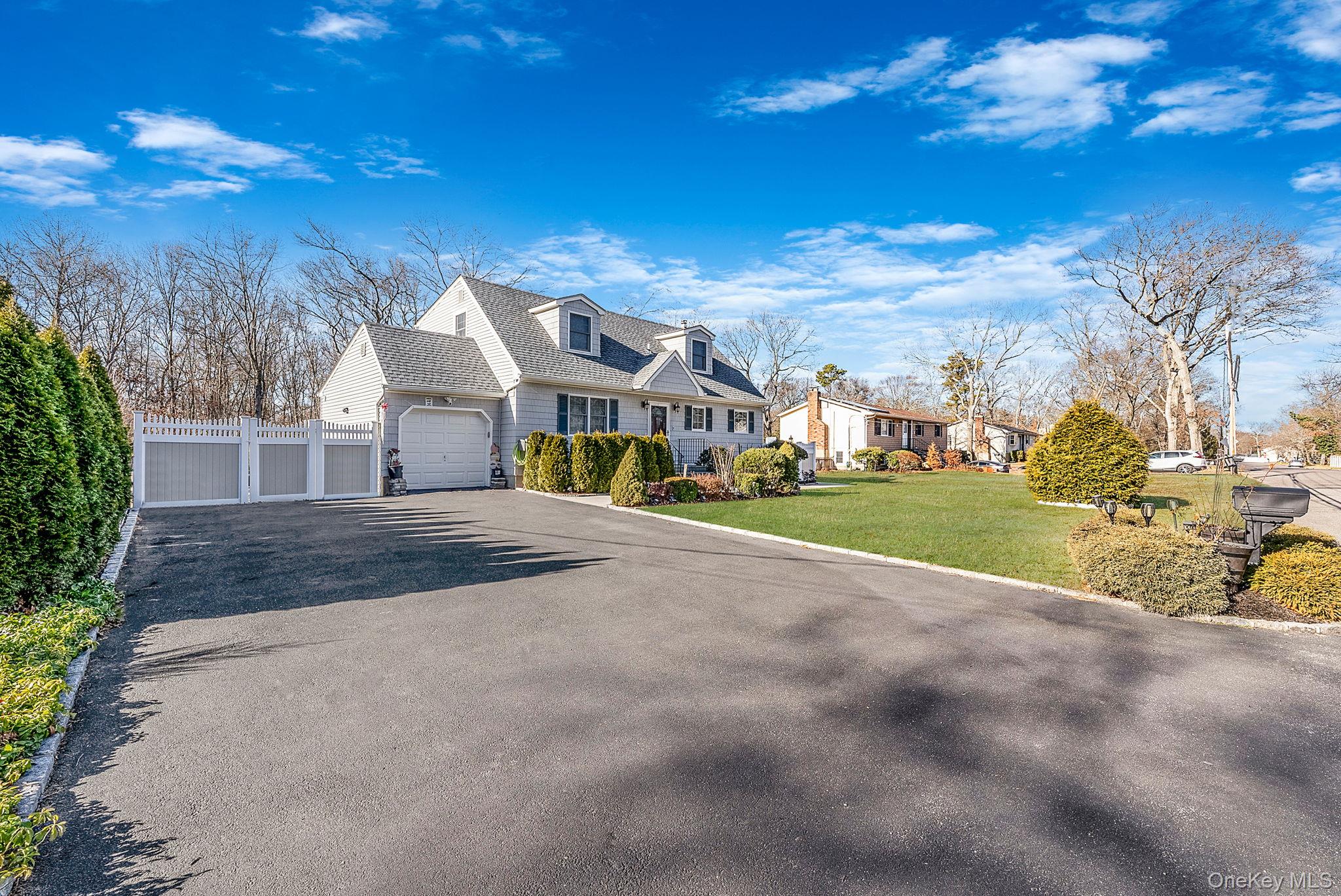 20 Howe Road, Coram, NY 11727